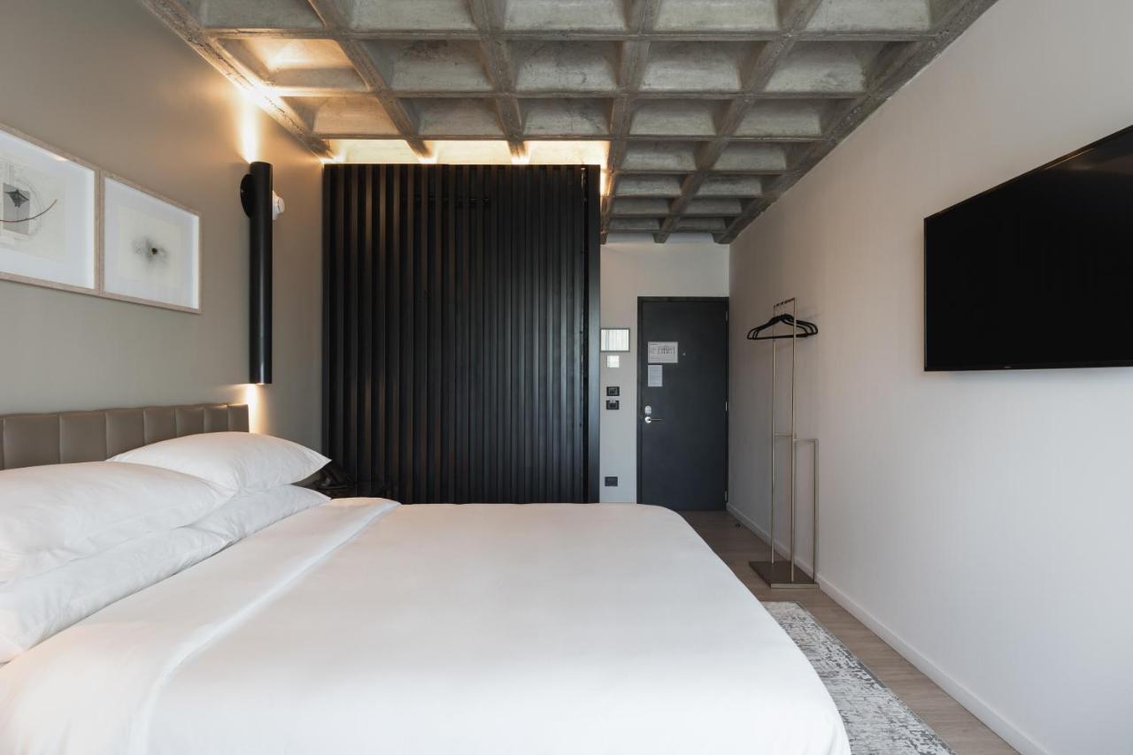 Bellwort Hotel Гуадалахара Екстериор снимка