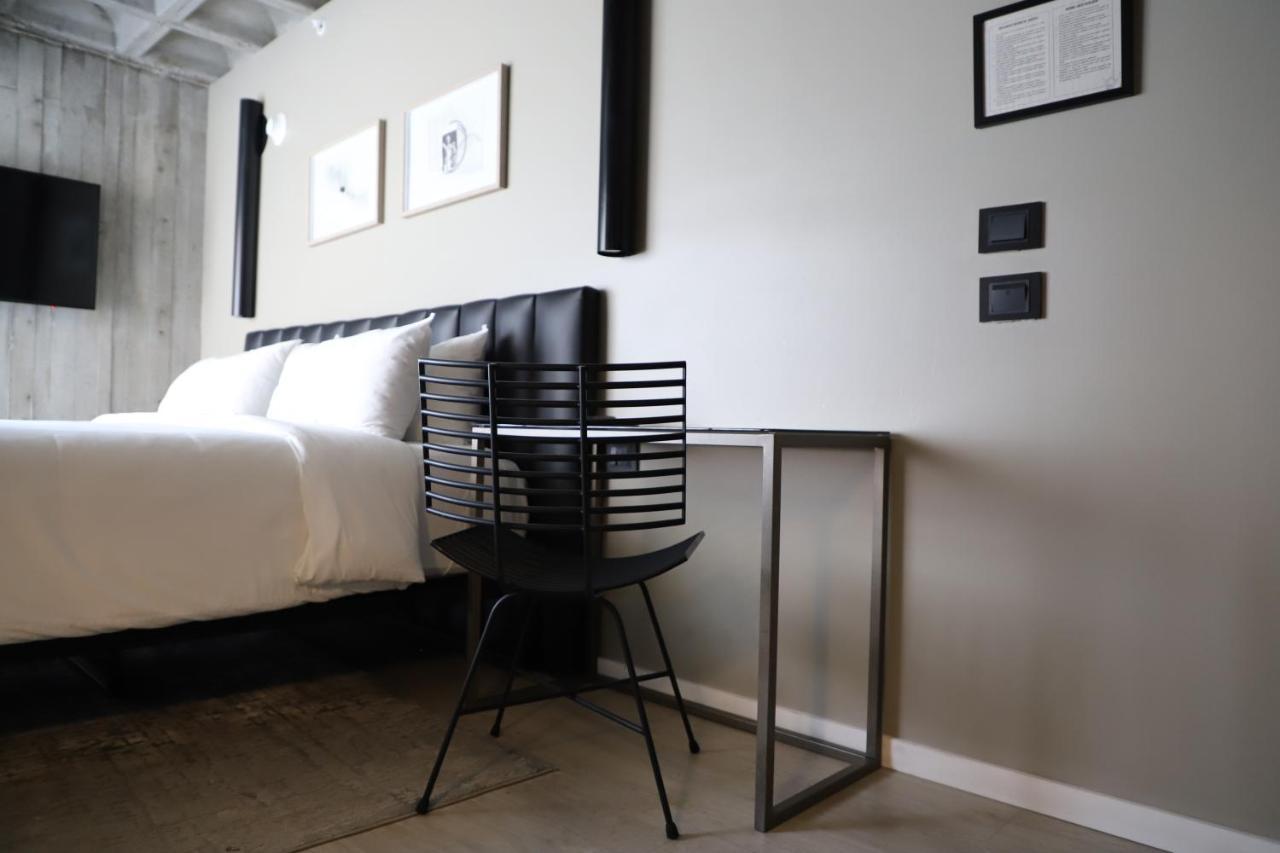 Bellwort Hotel Гуадалахара Екстериор снимка