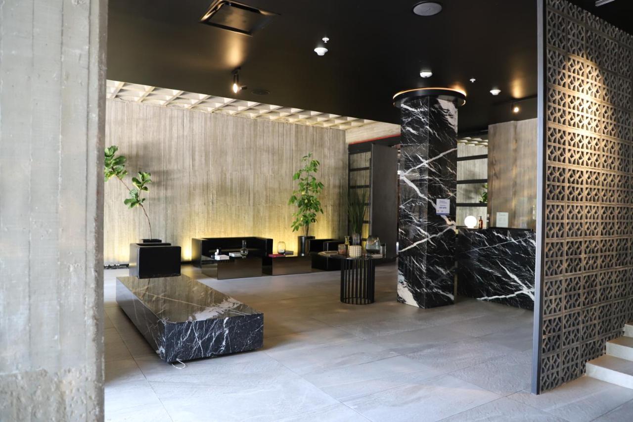 Bellwort Hotel Гуадалахара Екстериор снимка