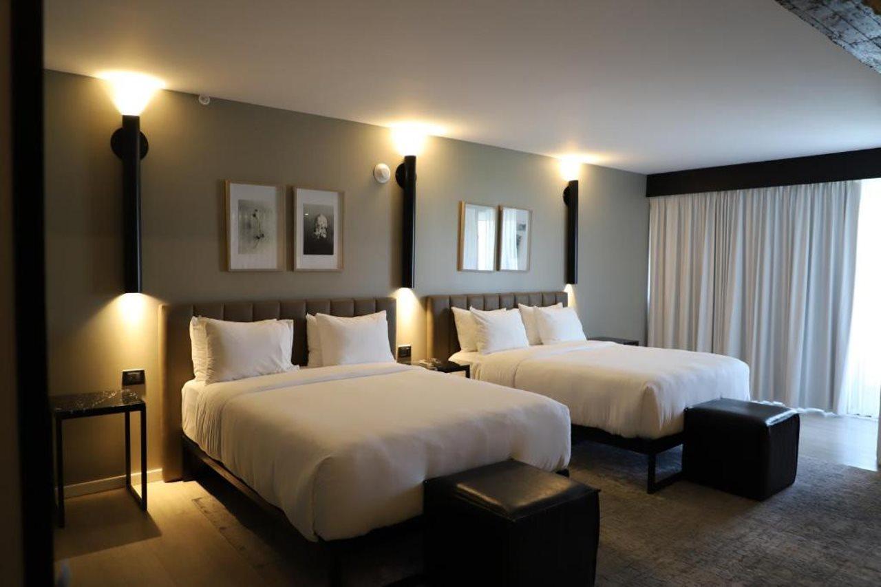 Bellwort Hotel Гуадалахара Екстериор снимка